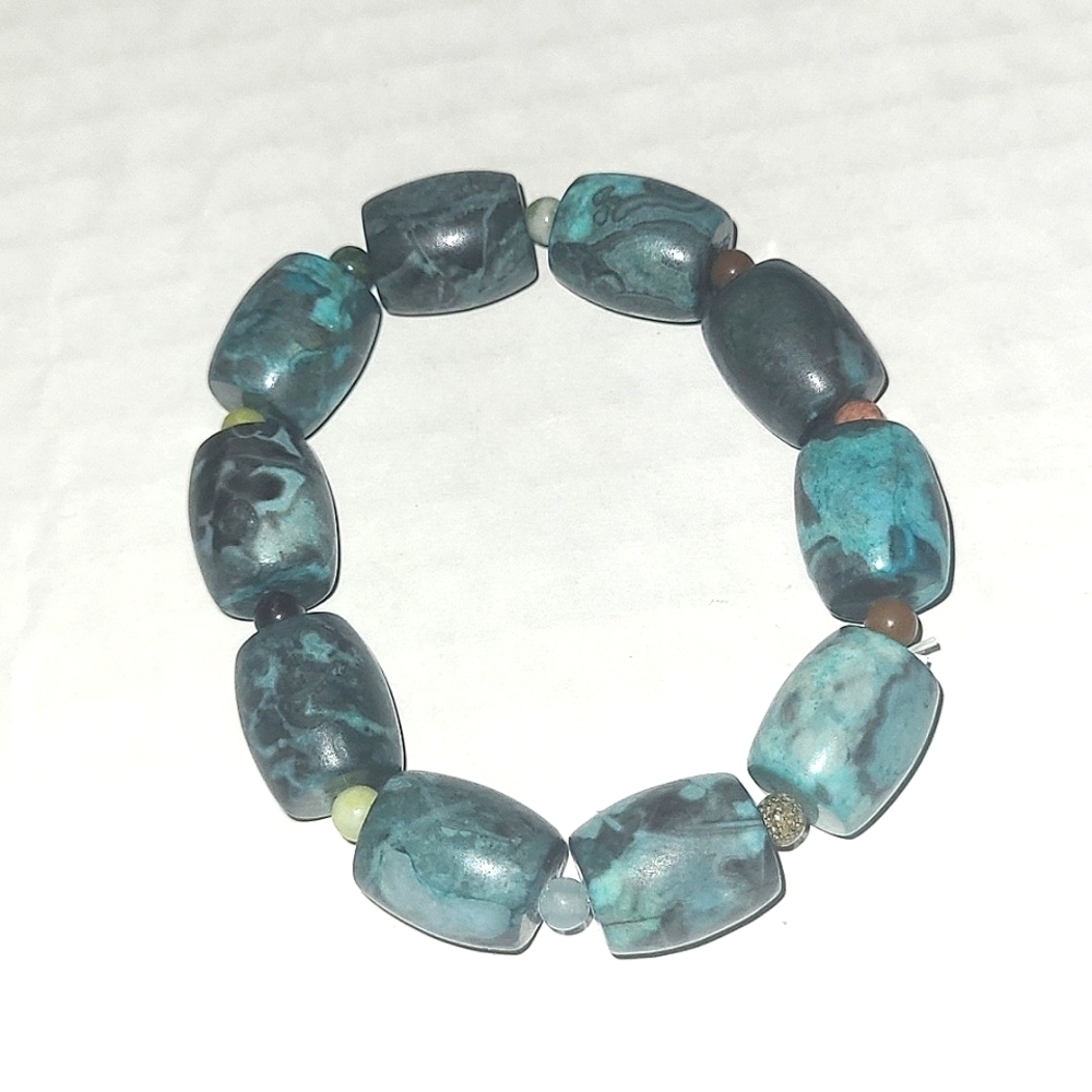 Bracelet blue black Fossil Stone and Jasper bead stretch cord